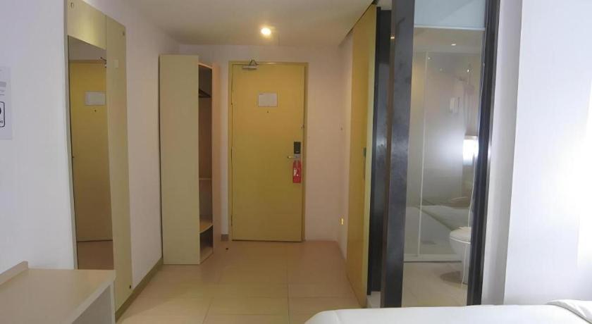 Hotel City Comfort Inn Puchong Exterior foto